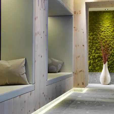 Goldener Adler - Im Sommer Silvretta Card Premium Inkludiert Hotel 4*