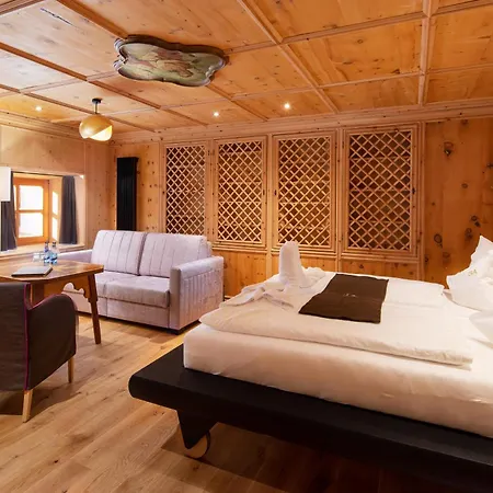 Goldener Adler - Im Sommer Silvretta Card Premium Inkludiert Hotel 4*