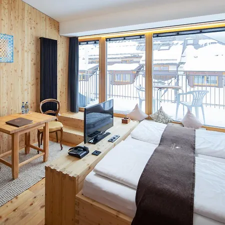Hotel Goldener Adler - Im Sommer Silvretta Card Premium Inkludiert 4*
