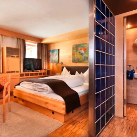 Goldener Adler - Im Sommer Silvretta Card Premium Inkludiert 4* ايشجل