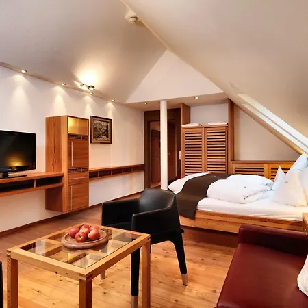 Hotel Goldener Adler - Im Sommer Silvretta Card Premium Inkludiert
