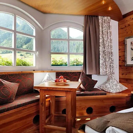 Hotel Goldener Adler - Im Sommer Silvretta Card Premium Inkludiert 4*