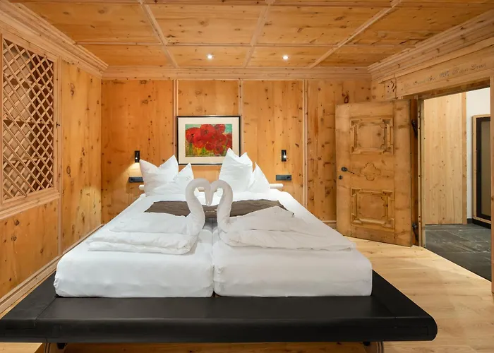 Goldener Adler Hotel 4*