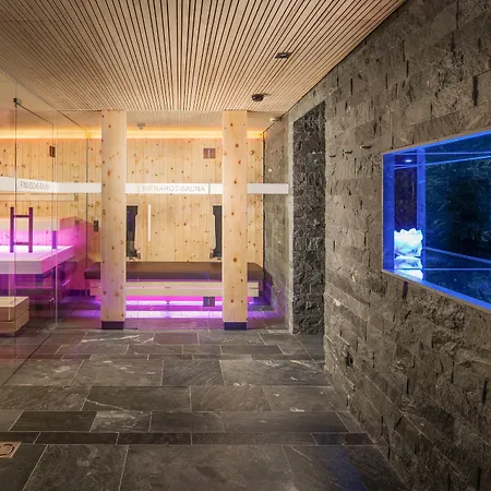 Goldener Adler Szálloda 4*